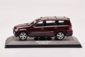 Mercedes GL X164 カーネリアンレッド Minichamps 1:43
