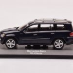 Mercedes GL X164 タンザナイトブルー Minichamps 1:43