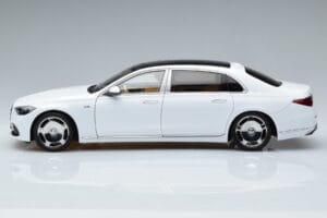 Mercedes Maybach S600 W222 V12 Biturbo ダイヤモンドホワイト Almost Real 1:18 820116 メタル - 画像 4/11