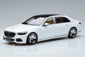 Mercedes Maybach S600 W222 V12 Biturbo ダイヤモンドホワイト Almost Real 1:18 820116