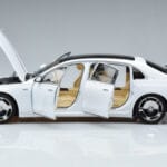 Mercedes Maybach S600 W222 V12 Biturbo ダイヤモンドホワイト Almost Real 1:18 - image 5 of 11