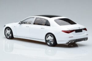 Mercedes Maybach S600 W222 V12 Biturbo ダイヤモンドホワイト Almost Real 1:18 820116 メタル - 画像 7/11