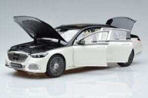 Mercedes Maybach S680 X223 ホワイト Norev 1:18 B66961424 メタル - 画像 2/7