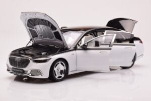Mercedes Maybach S680 W223 オブシディアンブラック ダイヤモンドホワイト Almost Real 1:18 820121 メタル - 画像 2/7