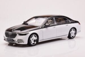 Mercedes Maybach S680 W223 オブシディアンブラック ダイヤモンドホワイト Almost Real 1:18 820121