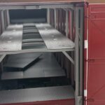 Mercedes O317 Porsche Transporter レッド CMR 1:18 - image 5 of 12