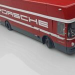 Mercedes O317 Porsche Transporter レッド CMR 1:18 - image 9 of 12