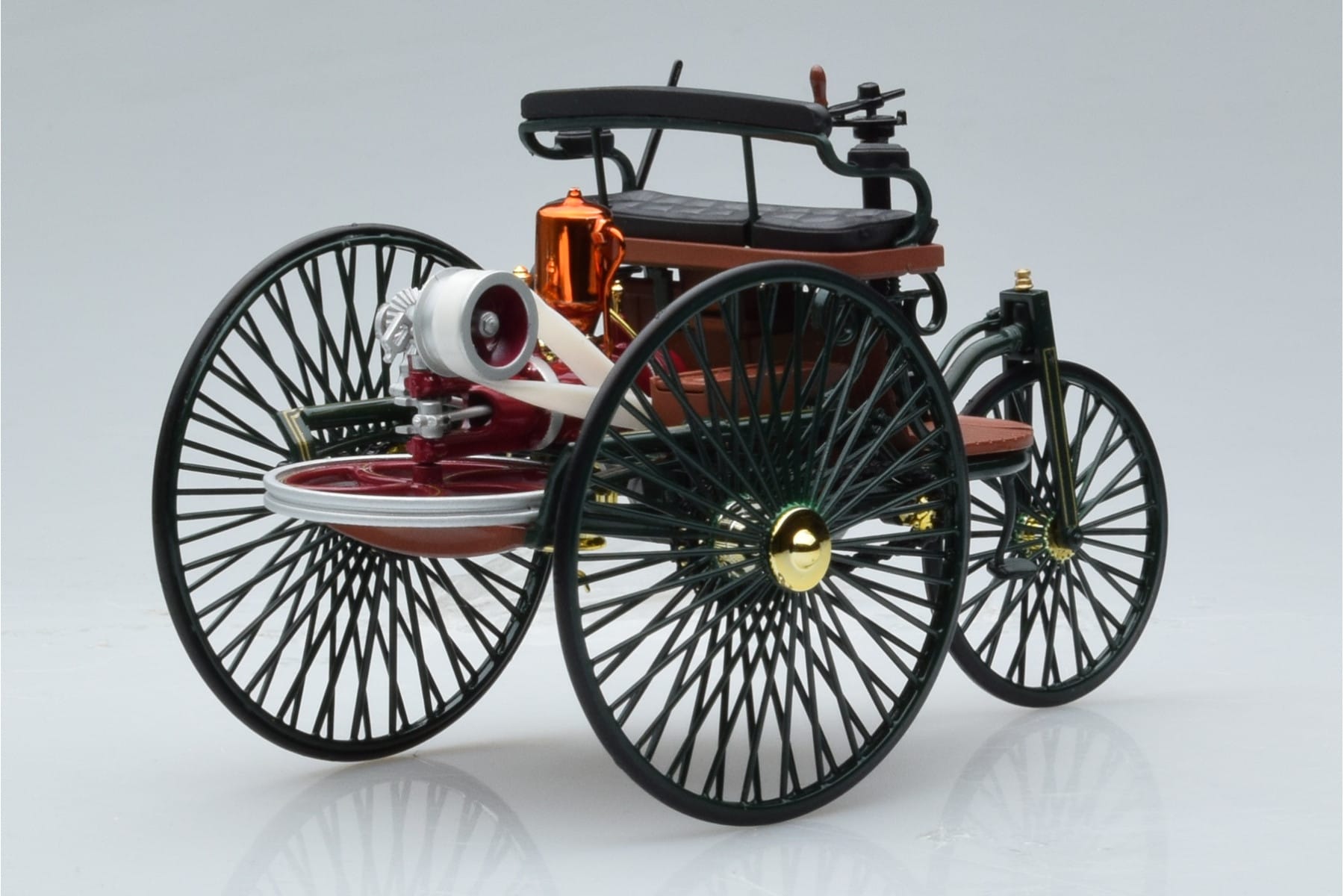 Mercedes Patent Motorwagen グリーン Norev 1:18 183701 メタル - 画像 2/6