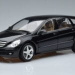 Mercedes R-Class W251 オブシディアンブラック Minichamps 1:18 B66962325 メタル