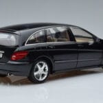 Mercedes R-Class W251 オブシディアンブラック Minichamps 1:18 B66962325 メタル - image 3 of 7