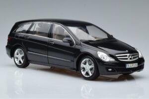 Mercedes R-Class W251 オブシディアンブラック Minichamps 1:18 B66962325 メタル - 画像 5/7