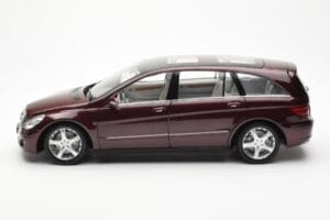 Mercedes R-Class W251 レッド メタリック Minichamps 1:18 150034602 メタル - 画像 4/8