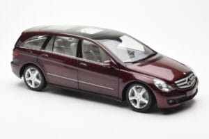 Mercedes R-Class W251 レッド メタリック Minichamps 1:18 150034602 メタル - 画像 6/8