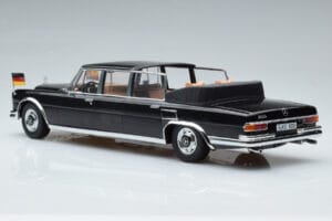 Mercedes 600 Pullman W100 Landaulet Queen Elizabeth II KK-Scale 1:18 KKDC181185 メタル - 画像 5/6