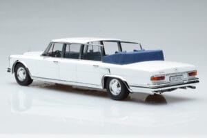 Mercedes 600 Pullman W100 Landaulet ホワイト KK-Scale 1:18 KKDC181184 メタル - 画像 5/6