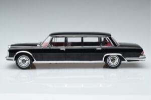 Mercedes 600 LWB Pullman W100 ブラック MCG 1:18 MCG18187 メタル - 画像 3/6