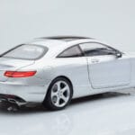 Mercedes S-Class W222 イリジウムシルバー Norev 1:18 - image 3 of 8