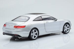 Mercedes S-Class W222 イリジウムシルバー Norev 1:18 B66961242 メタル - 画像 3/8