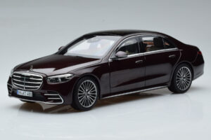 Mercedes S-Class W223 AMG Line レッド Norev 1:18