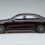 Mercedes S-Class W223 AMG Line レッド Norev 1:18 - image 5 of 8
