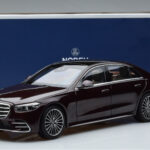 Mercedes S-Class W223 AMG Line レッド Norev 1:18 - image 8 of 8