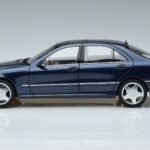 Mercedes S55 AMG W220 ブルー Norev 1:18 183817 メタル - image 4 of 7