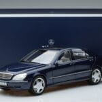 Mercedes S55 AMG W220 ブルー Norev 1:18 183817 メタル - image 7 of 7