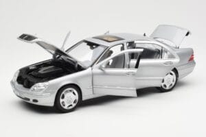 Mercedes S600 W220 シルバー メタリック Norev 1:18 183810 メタル - 画像 2/8
