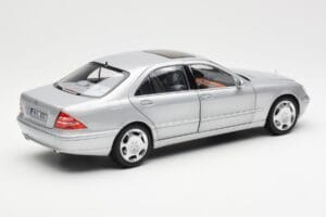 Mercedes S600 W220 シルバー メタリック Norev 1:18 183810 メタル - 画像 3/8