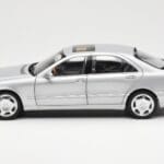 Mercedes S600 W220 シルバー メタリック Norev 1:18 - image 4 of 8