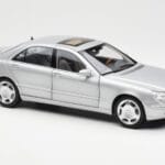 Mercedes S600 W220 シルバー メタリック Norev 1:18 - image 6 of 8
