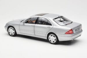 Mercedes S600 W220 シルバー メタリック Norev 1:18 183810 メタル - 画像 7/8