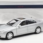 Mercedes S600 W220 シルバー メタリック Norev 1:18 - image 8 of 8