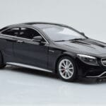 Mercedes AMG S63 C217 クーペ ブラック GT Spirit 1:18 - image 4 of 6