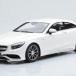 Mercedes AMG S63 C217 クーペ ホワイト GT Spirit 1:18