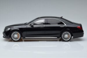 Mercedes AMG S65 W222 ブラック GT Spirit 1:18 GT228 レジン - 画像 3/6