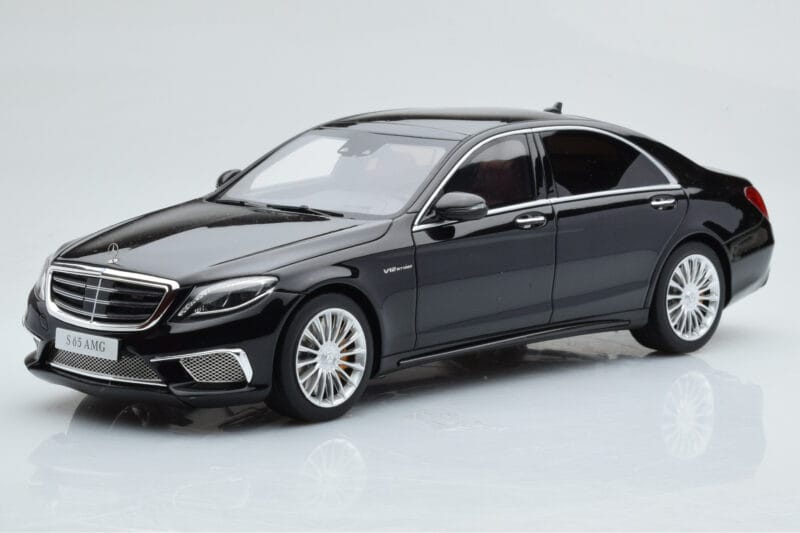 Mercedes AMG S65 W222 ブラック GT Spirit 1:18