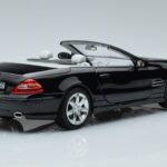 Mercedes SL500 R230 ブラック Norev 1:18 183840 メタル - image 3 of 8