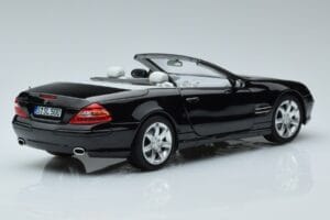 Mercedes SL500 R230 ブラック Norev 1:18 183840 メタル - 画像 3/8