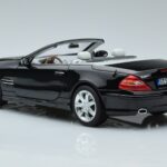 Mercedes SL500 R230 ブラック Norev 1:18 183840 メタル - image 6 of 8