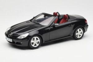 Mercedes SLK R171 オブシディアンブラック メタリック Minichamps 1:18