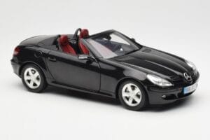 Mercedes SLK R171 オブシディアンブラック メタリック Minichamps 1:18 B66962319 メタル - 画像 7/9