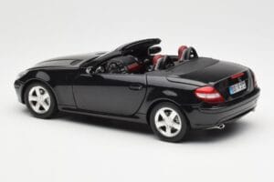 Mercedes SLK R171 オブシディアンブラック メタリック Minichamps 1:18 B66962319 メタル - 画像 8/9