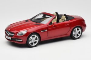 Mercedes SLK R172 Designo ジルコン レッド Minichamps 1:18