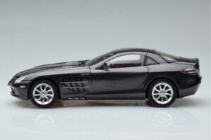 Mercedes SLR McLaren ブラック CMC 1:18 M-045F メタル - 画像 5/10