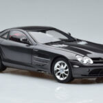 Mercedes SLR McLaren ブラック CMC 1:18 - image 6 of 10