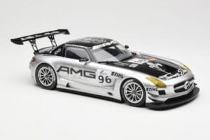 Mercedes SLS AMG GT3 #96 M. Hakkinen AMG Customer Sports 6 Hours of Zhuhai ILMC 2011 Minichamps 1:18 B66960197 メタル - 画像 4/6