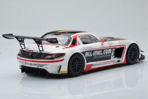 Mercedes SLS AMG GT3 Munnich Motorsport #38 M. Basseng / M. Winkelhock Champions FIA GT1 World Championship 2012 Minichamps 1 - 画像 2/6