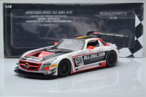 Mercedes SLS AMG GT3 Munnich Motorsport #38 M. Basseng / M. Winkelhock Champions FIA GT1 World Championship 2012 Minichamps 1 - 画像 6/6