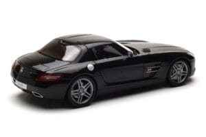 Mercedes SLS AMG オブシディアンブラック メタリック Minichamps 1:18 B66960042 メタル - 画像 3/7